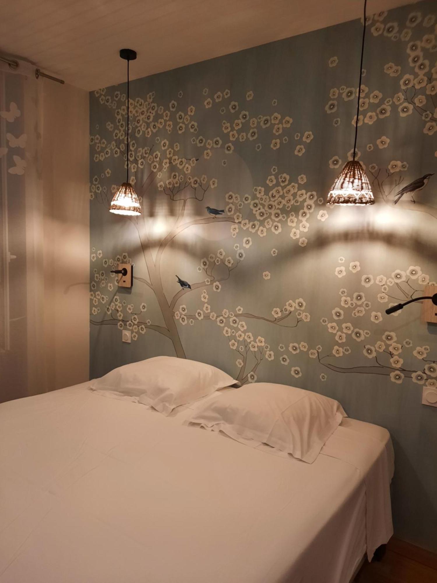 Logis Hotels - Hotel Et Restaurant Les Voyageurs Tournon-d'Agenais ภายนอก รูปภาพ